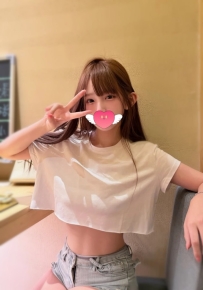 21歲大學生初兼 露西 清純臉蛋淫蕩身 蜜桃奶水多 陰道會吸會夾會吞 等你來插爆
