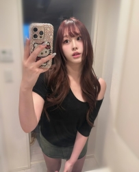 24歲蜜兒 D奶 清純臉粉嫩嘴 無套吹到腿軟 小穴超緊又澆水 興奮喊你老公