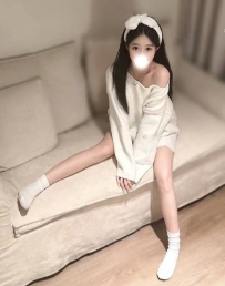 小莓 155 C 42｜白襪小隻甜妹，乖乖外表很有反差