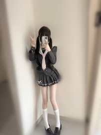 【在校生限定星星初體驗中！JK蘿莉身材 緊到不行 只想被溫柔對待