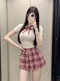 JK少女歡芮下課後營業中！E奶・過膝襪・壞壞眼神 今晚等你來報到